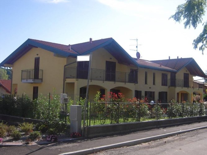 Travedona Monate (VA) - Appartamento trilocale mansardato