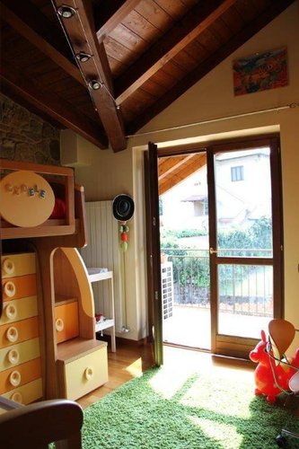 Travedona Monate (VA) - Appartamento trilocale mansardato Travedona monate