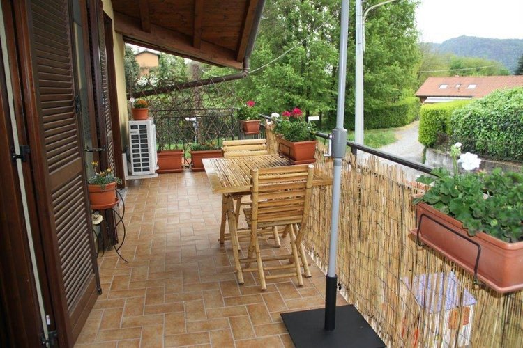 Travedona Monate (VA) - Appartamento trilocale mansardato Travedona monate