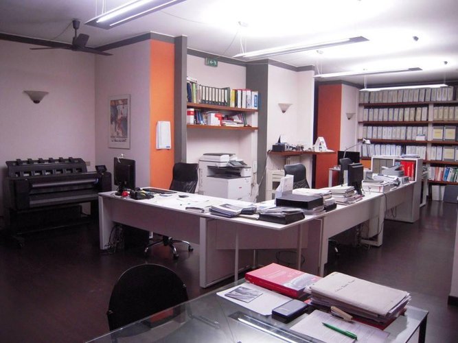 Sesto Calende (VA) - Locale direzionale Sesto calende