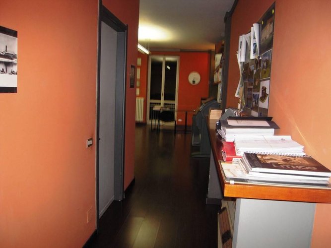 Sesto Calende (VA) - Locale direzionale Sesto calende