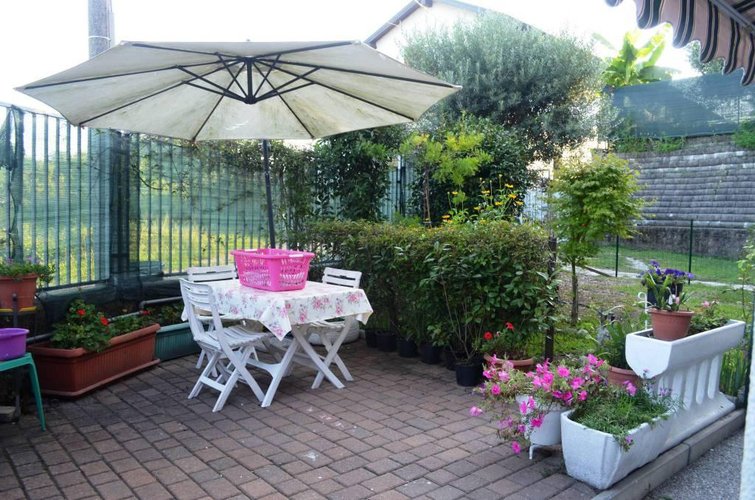 Castelletto S. Ticino (NO)  Trilocale al piano terra Castelletto sopra Ticino