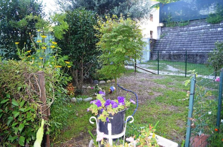 Castelletto S. Ticino (NO)  Trilocale al piano terra Castelletto sopra Ticino