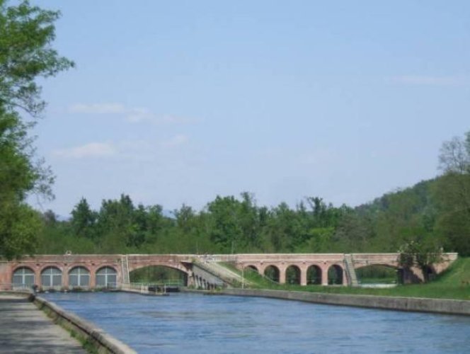 Terreno a destinazione produttiva/artigianale/commerciale Comabbio