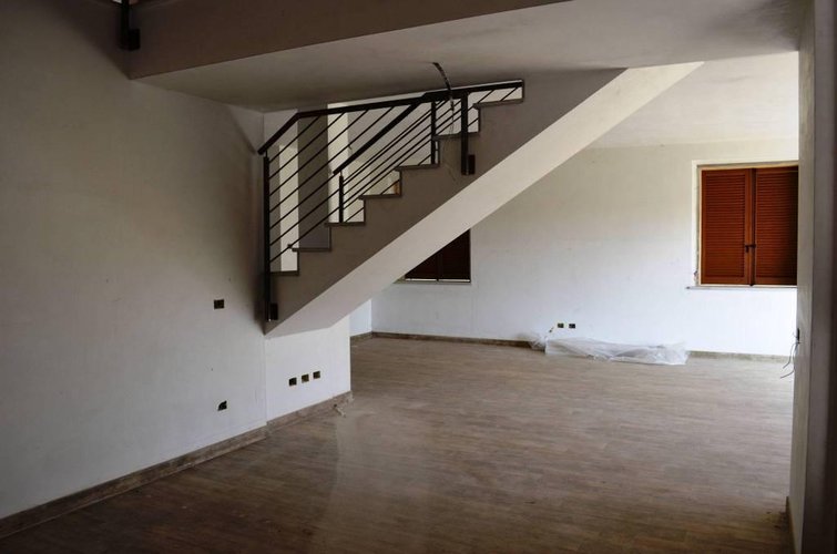 Comabbio (VA)  Ville singole Comabbio