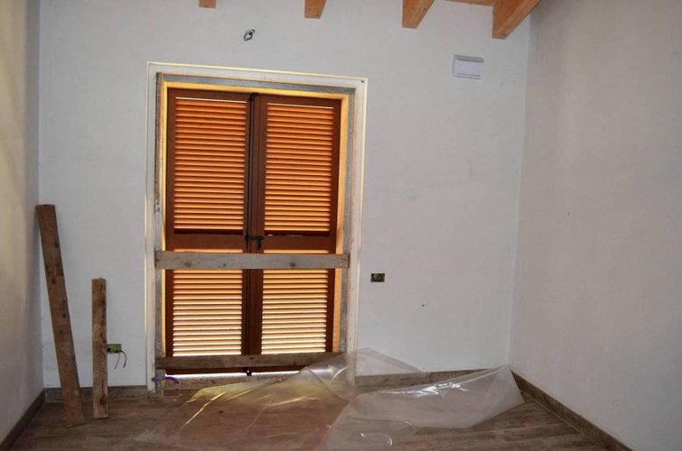 Comabbio (VA)  Ville singole Comabbio