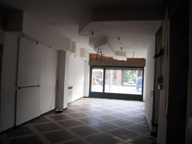 Castelletto S. Ticino (NO) - Locale commerciale Castelletto sopra Ticino