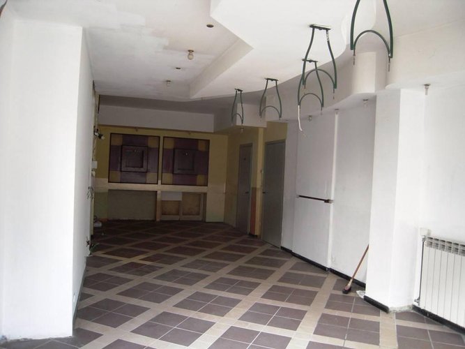 Castelletto S. Ticino (NO) - Locale commerciale Castelletto sopra Ticino