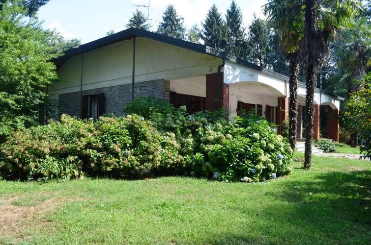 Castelletto S. Ticino (NO) - Villa singola con parco Castelletto sopra Ticino