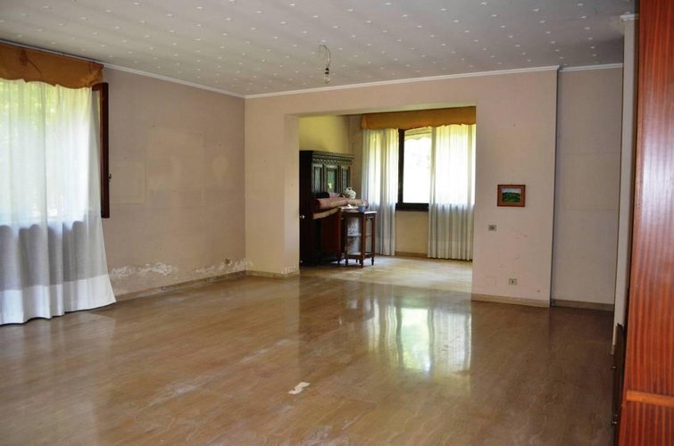 Castelletto S. Ticino (NO) - Villa singola con parco Castelletto sopra Ticino