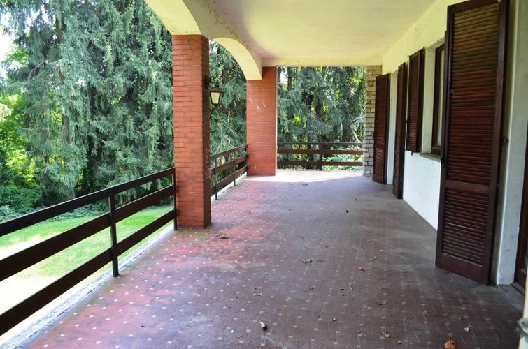 Castelletto S. Ticino (NO) - Villa singola con parco Castelletto sopra Ticino