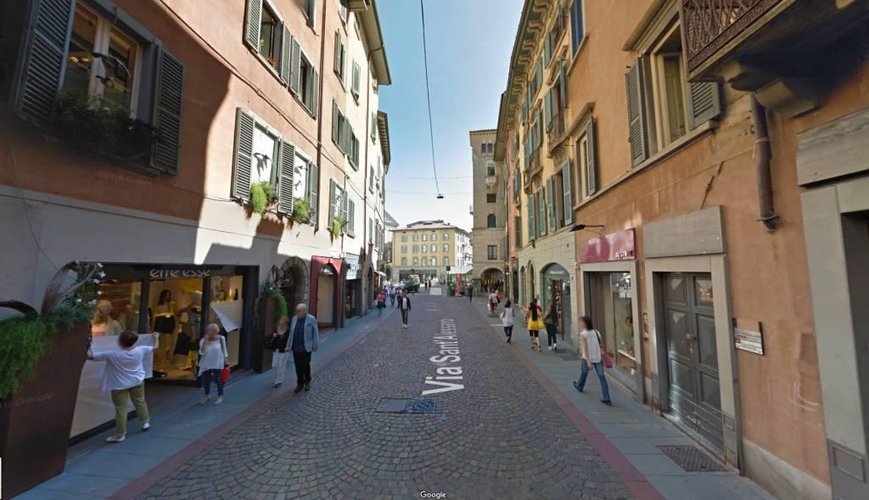 Negozio in affitto a Bergamo, Centrale