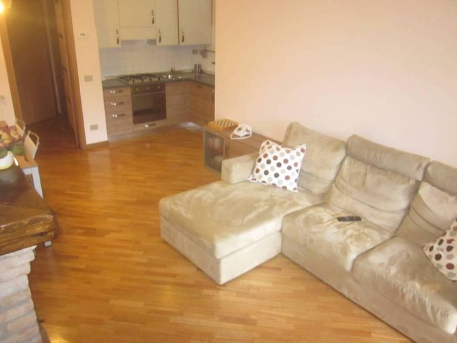 CLUSONE VILLA A SCHIERA TRIFAMILIARE Clusone