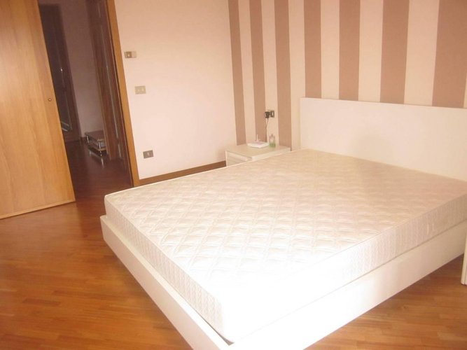 CLUSONE VILLA A SCHIERA TRIFAMILIARE Clusone