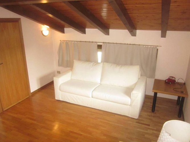 CLUSONE VILLA A SCHIERA TRIFAMILIARE Clusone