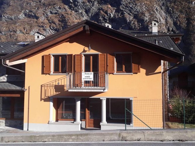 GROMO RECENTISSIMA COSTRUZIONE