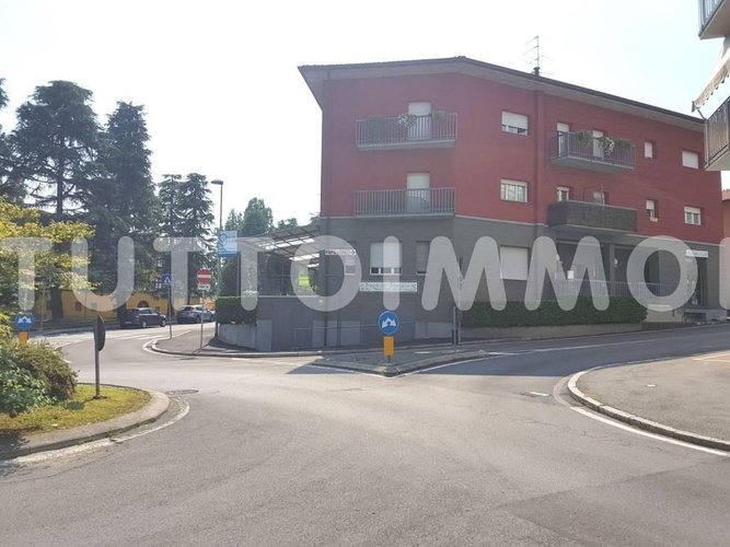 Torre Boldone Centralissimo Magazzino Torre Boldone