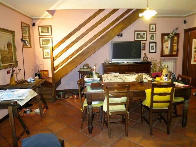 Porzione di casa indipendente con ampio box Cenate Sotto