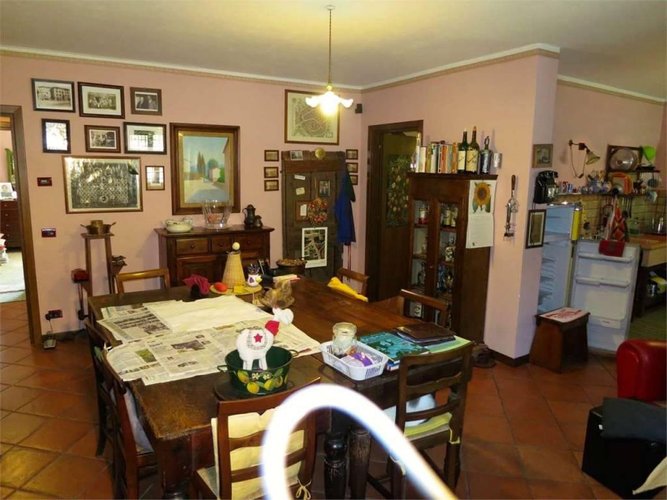 Porzione di casa indipendente con ampio box Cenate Sotto