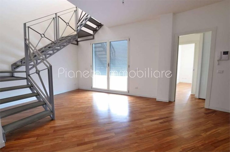 ATTICO - QUADRILOCALE con TERRAZZI VIVIBILI Bergamo