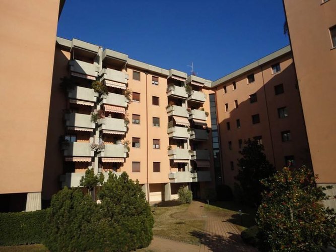 BERGAMO Conca Fiorita , bilocale,cucina abitabile,box