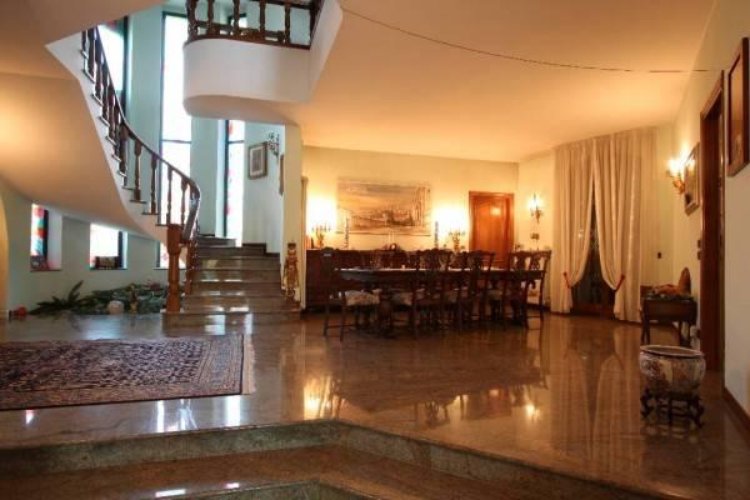 Stabile Pontirolo Nuovo