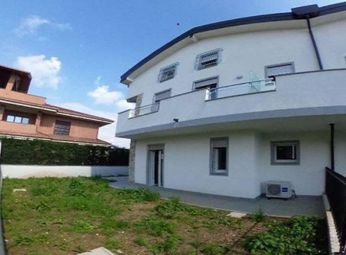 ULTIMO 3 LOCALI CON GIARDINO NUOVA COSTRUZIONE Cambiago