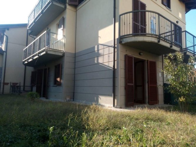 Grazioso bilocale con giardino Basiano