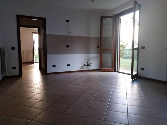 Grazioso bilocale con giardino Basiano