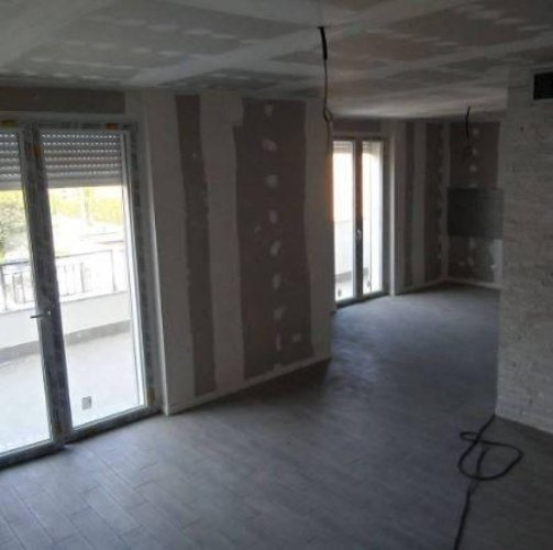 ULTIMO 3 LOCALI CON TERRAZZO PRONTA CONSEGNA Cambiago