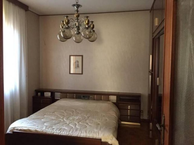 CENTRALINISSIMO E SERVITO DA TUTTO! ASSOLUTAMENTE DA VEDERE! Zogno