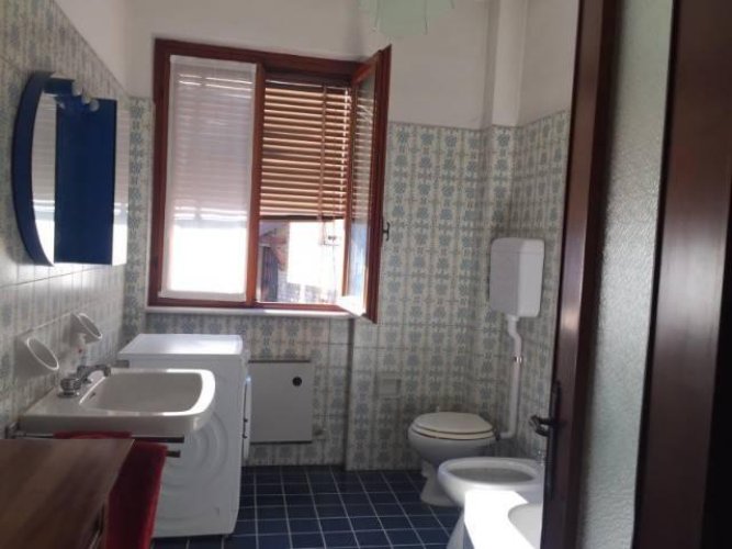 CENTRALINISSIMO E SERVITO DA TUTTO! ASSOLUTAMENTE DA VEDERE! Zogno