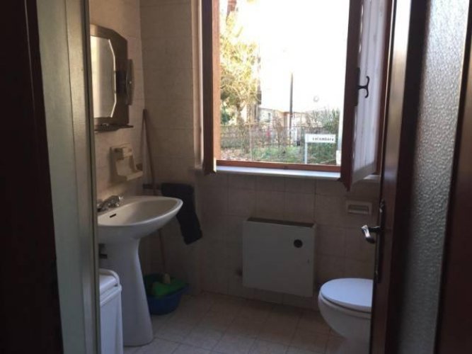 CENTRALINISSIMO E SERVITO DA TUTTO! ASSOLUTAMENTE DA VEDERE! Zogno