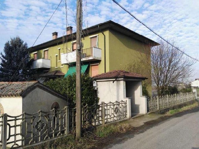 Trilocale Bressana bottarone