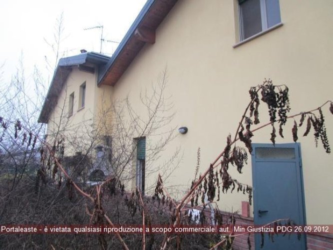 VILLA A SCHIERA Bastida pancarana