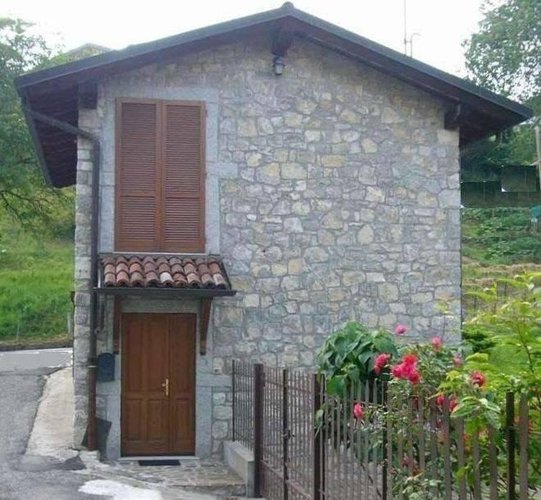 CASETTA SINGOLA ristrutturata ed arredata