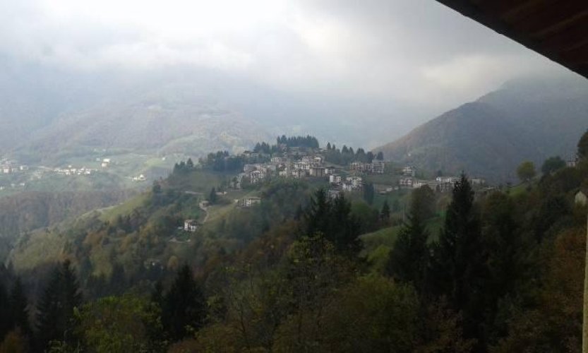 Casa indipendente Oltre il Colle