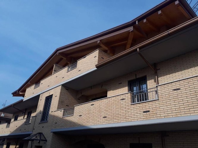 TRE LOCALI IN CLASSE "A" CON GIARDINO E TAVERNA Carugate