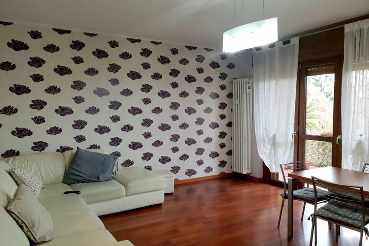 AMPIO TRE LOCALI ULTIMO PIANO Basiano