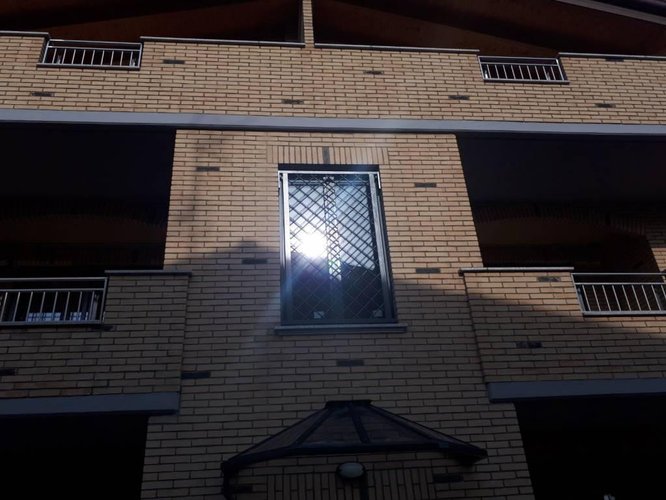 TRE LOCALI IN CLASSE "A" CON GIARDINO E TAVERNA Carugate