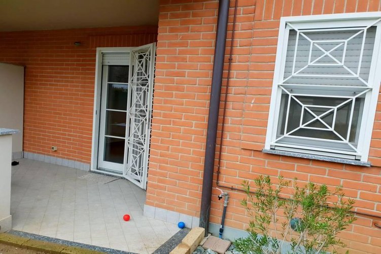 RECENTE TRE LOCALI CON GIARDINO Carugate