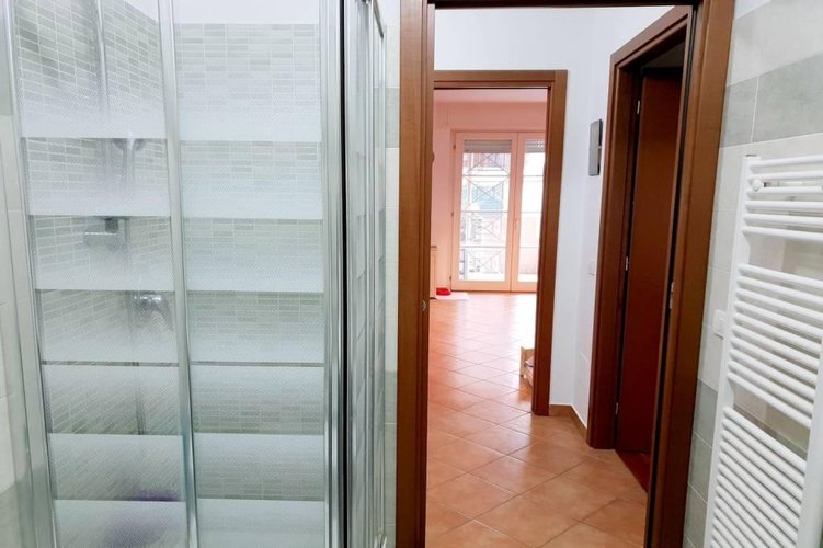 RECENTE TRE LOCALI CON GIARDINO Carugate