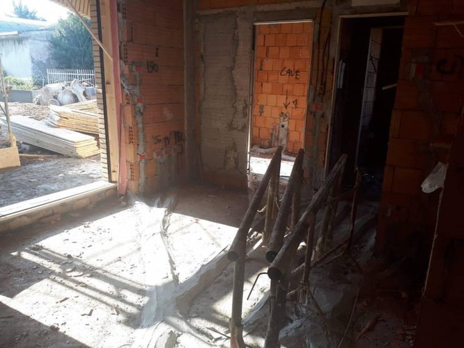 TRE LOCALI IN CLASSE "A" CON GIARDINO E TAVERNA Carugate