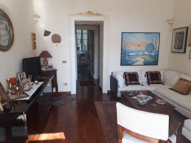 SPLENDIDA SOLUZIONE UNICA NEL SUO GENERE