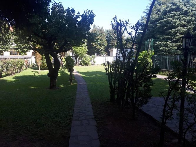 SPLENDIDA SOLUZIONE UNICA NEL SUO GENERE Cambiago