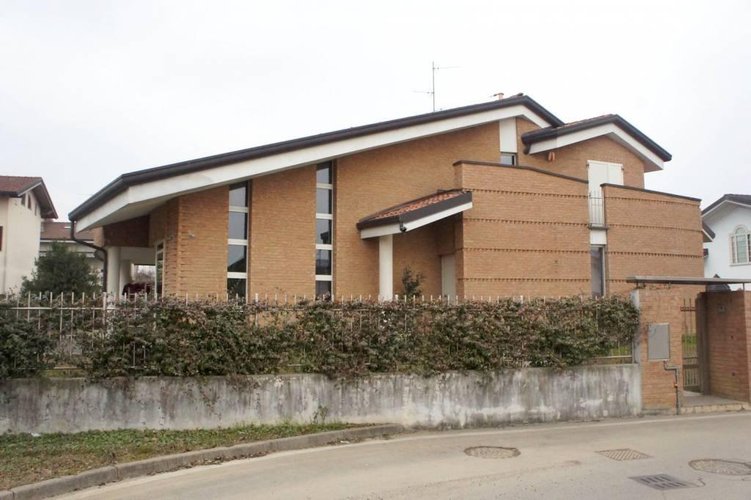 PRESTIGIOSA VILLA SINGOLA Carugate