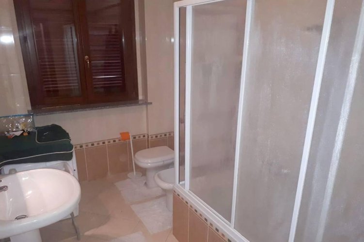 BILOCALE CON TERRAZZO Grezzago