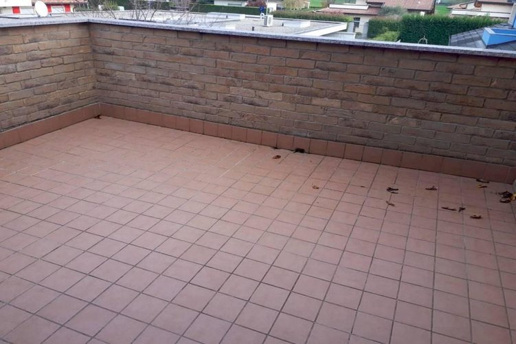 TRE LOCALI IN MINIPALAZINA ZONA GINESTRINO Carugate