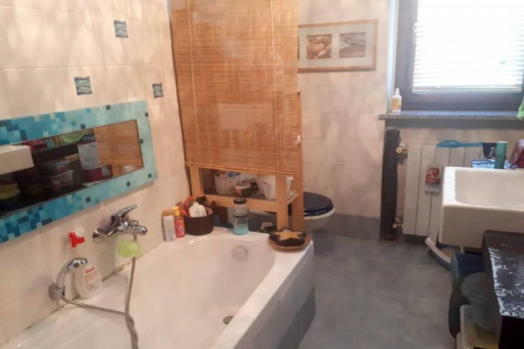 TRE LOCALI CON TERRAZZO E DOPPI SERVIZI Missaglia