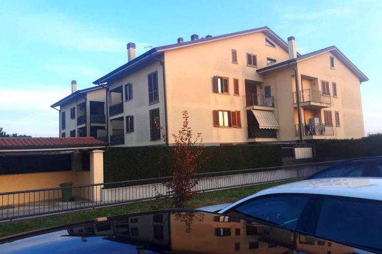 TRE LOCALI CON TERRAZZO E DOPPI SERVIZI Missaglia